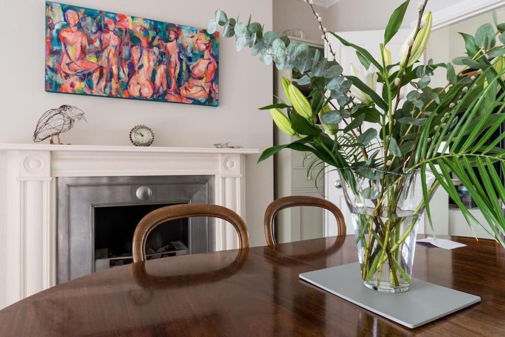 Four Bedroom Townhouse In Famous Suffolks Area كيلتنهام المظهر الخارجي الصورة